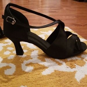Size 9 black dance heels